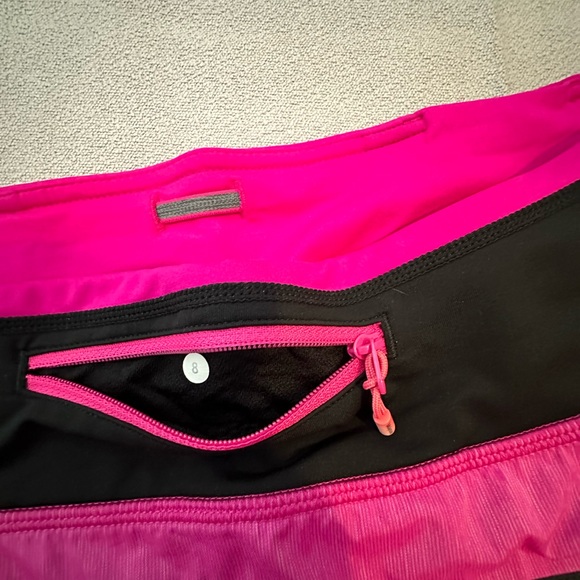 Pink lululemon shorts - Picture 5 of 6